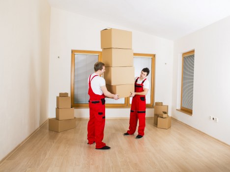 Packing and loading belongings for a Southhackney home move